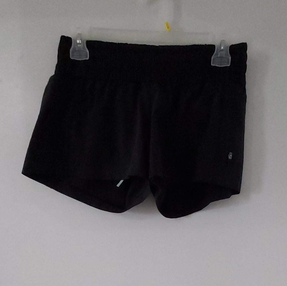 Lululemon tracker shorts